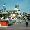 Disneyland Town Square, 1956